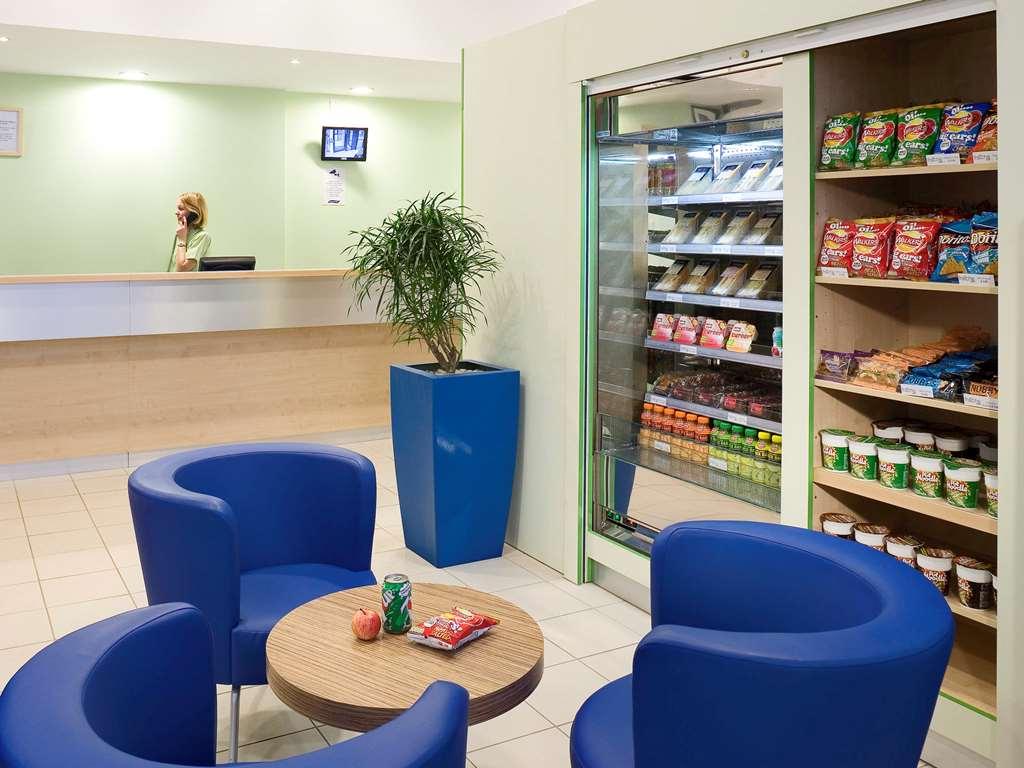 Ibis Budget Lille Wasquehal Exterior foto