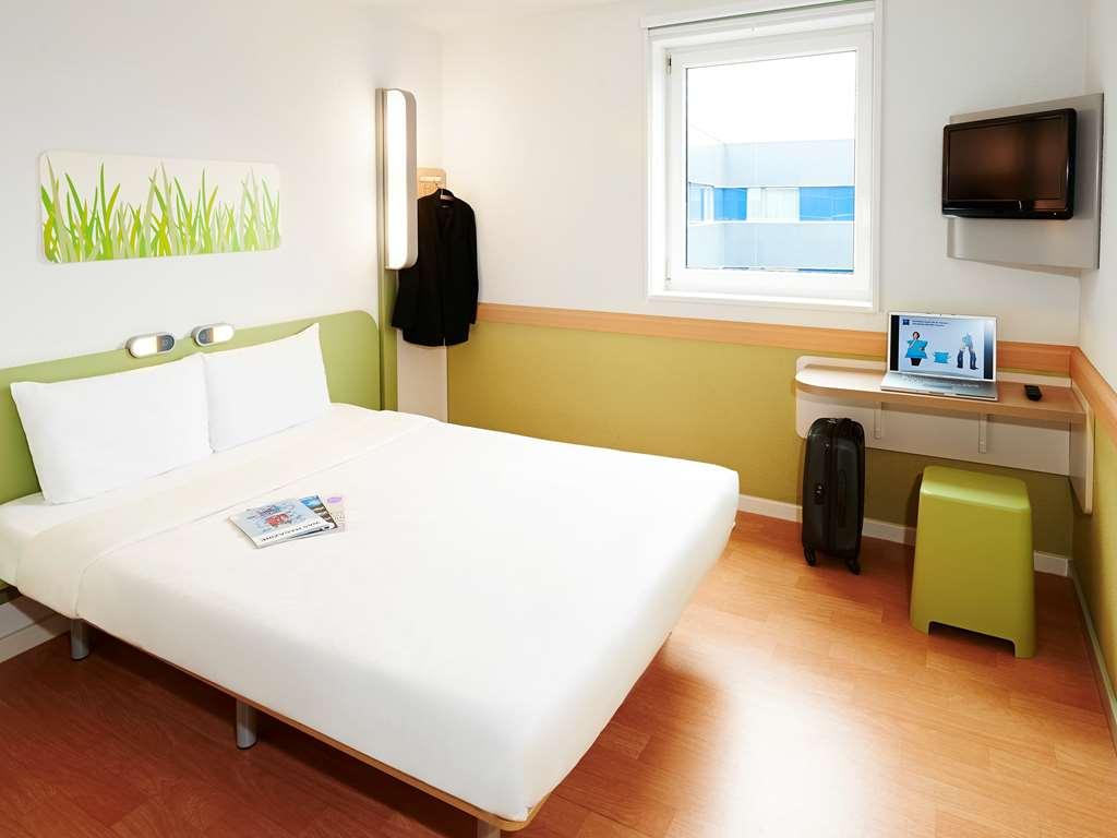 Ibis Budget Lille Wasquehal Quarto foto