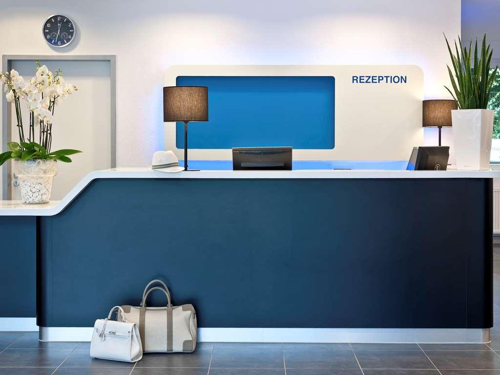 Ibis Budget Lille Wasquehal Exterior foto